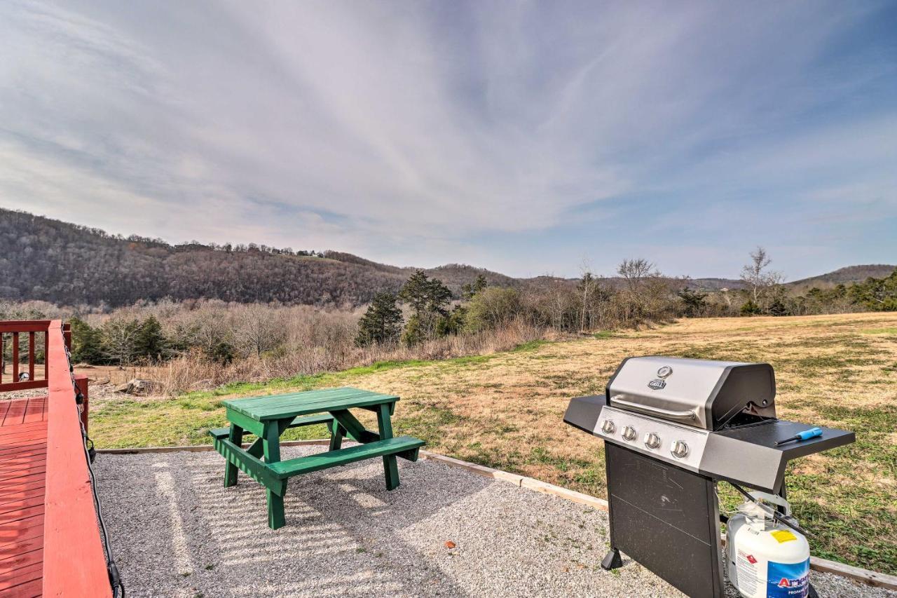 Pet-Friendly Studio With Loft And Mountain Views! Exterior photo