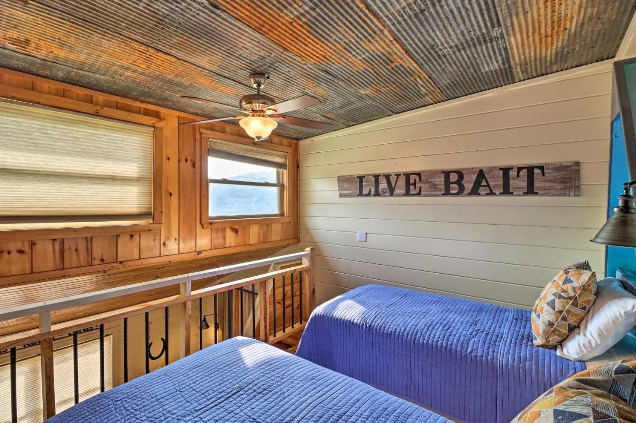 Pet-Friendly Studio With Loft And Mountain Views! Exterior photo
